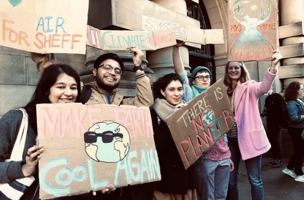 Grantham scholars join Sheffield children protest